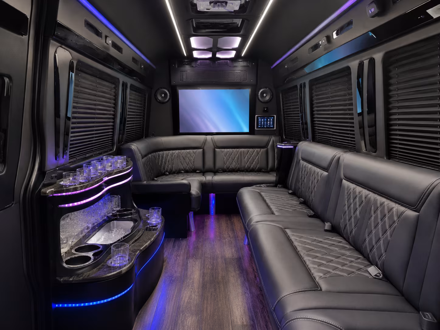 airport transfer buses for wedding guests flying into everett and seattle