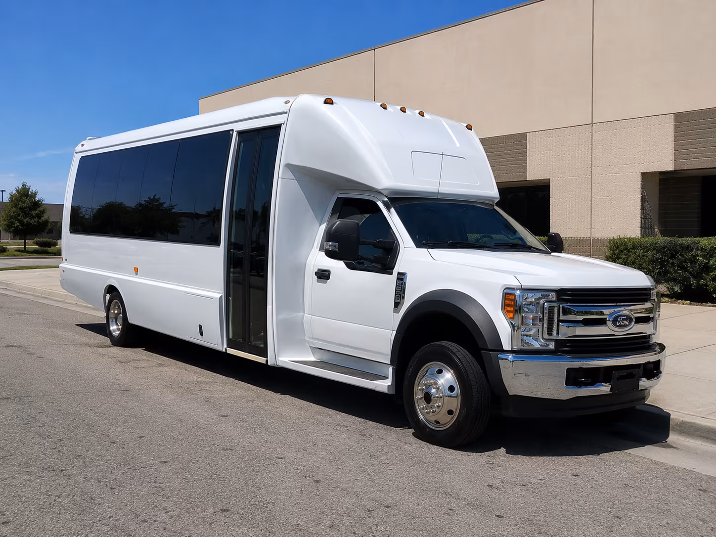 charter buses for everett area museum and science field trips