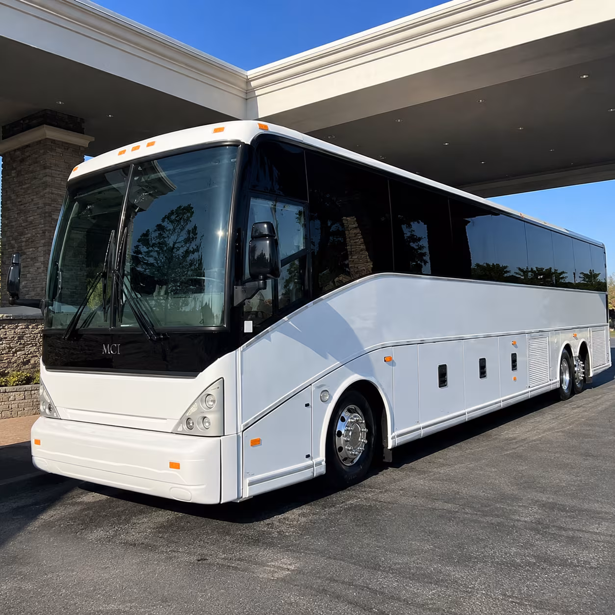 charter buses for everett high school and college campus field trips