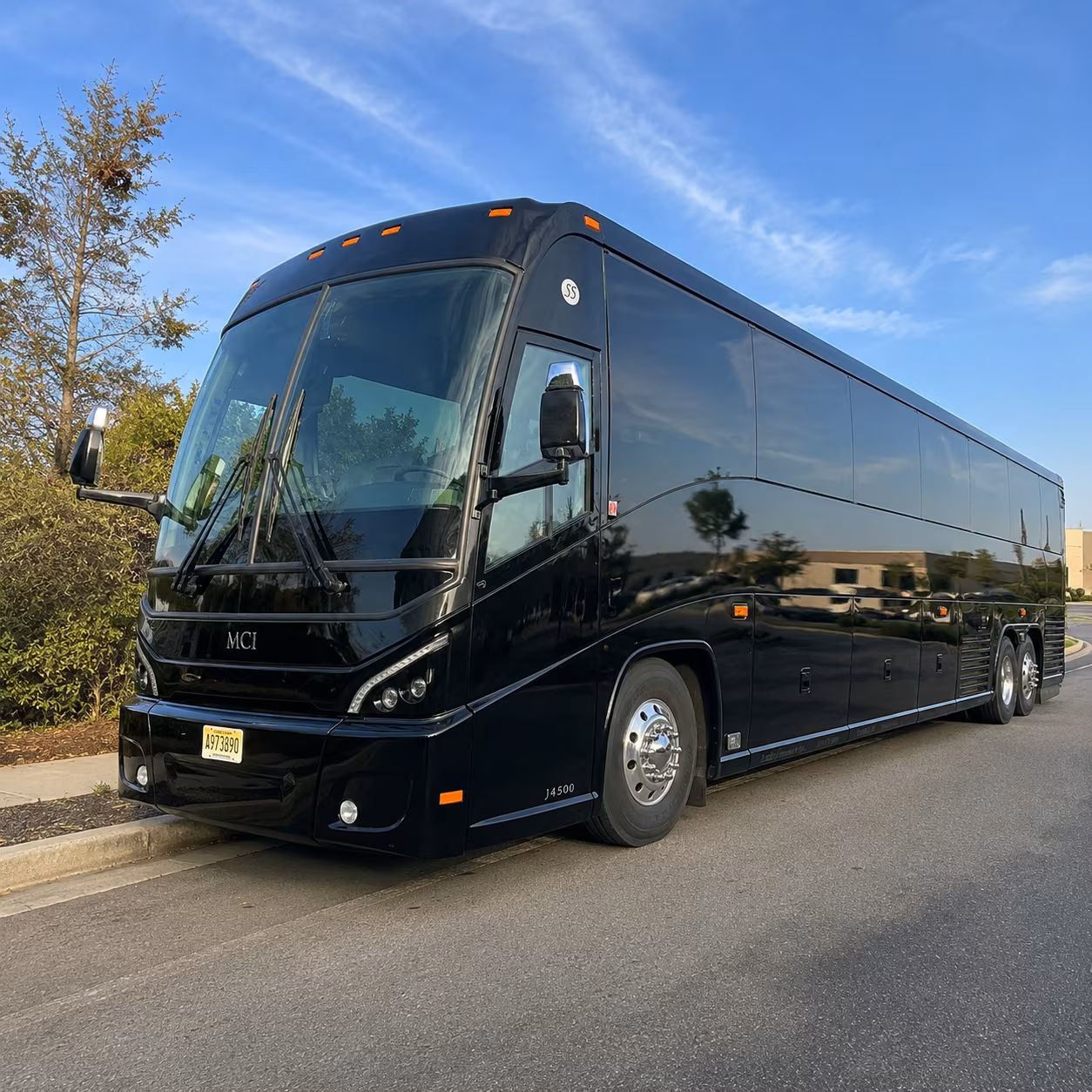 corporate group airport shuttles in everett for boeing and business travelers