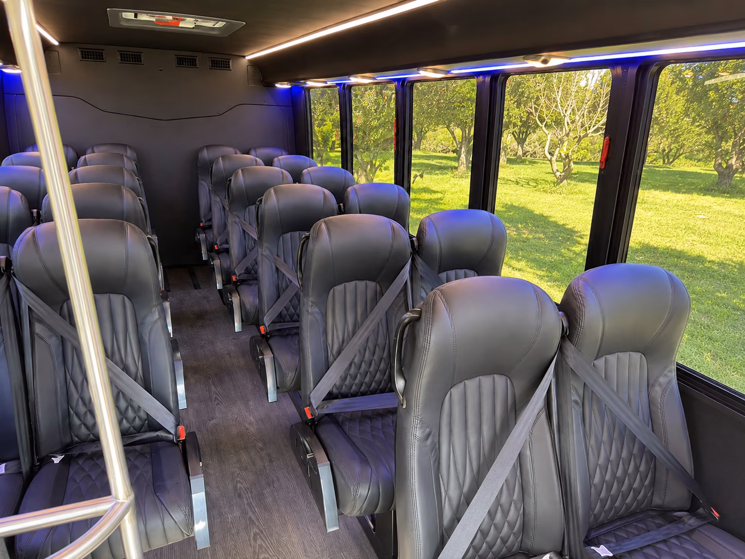 everett 15 passenger minibus interior