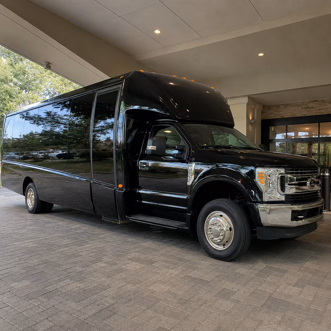 minibuses and charter buses for aquasox and minor league games
