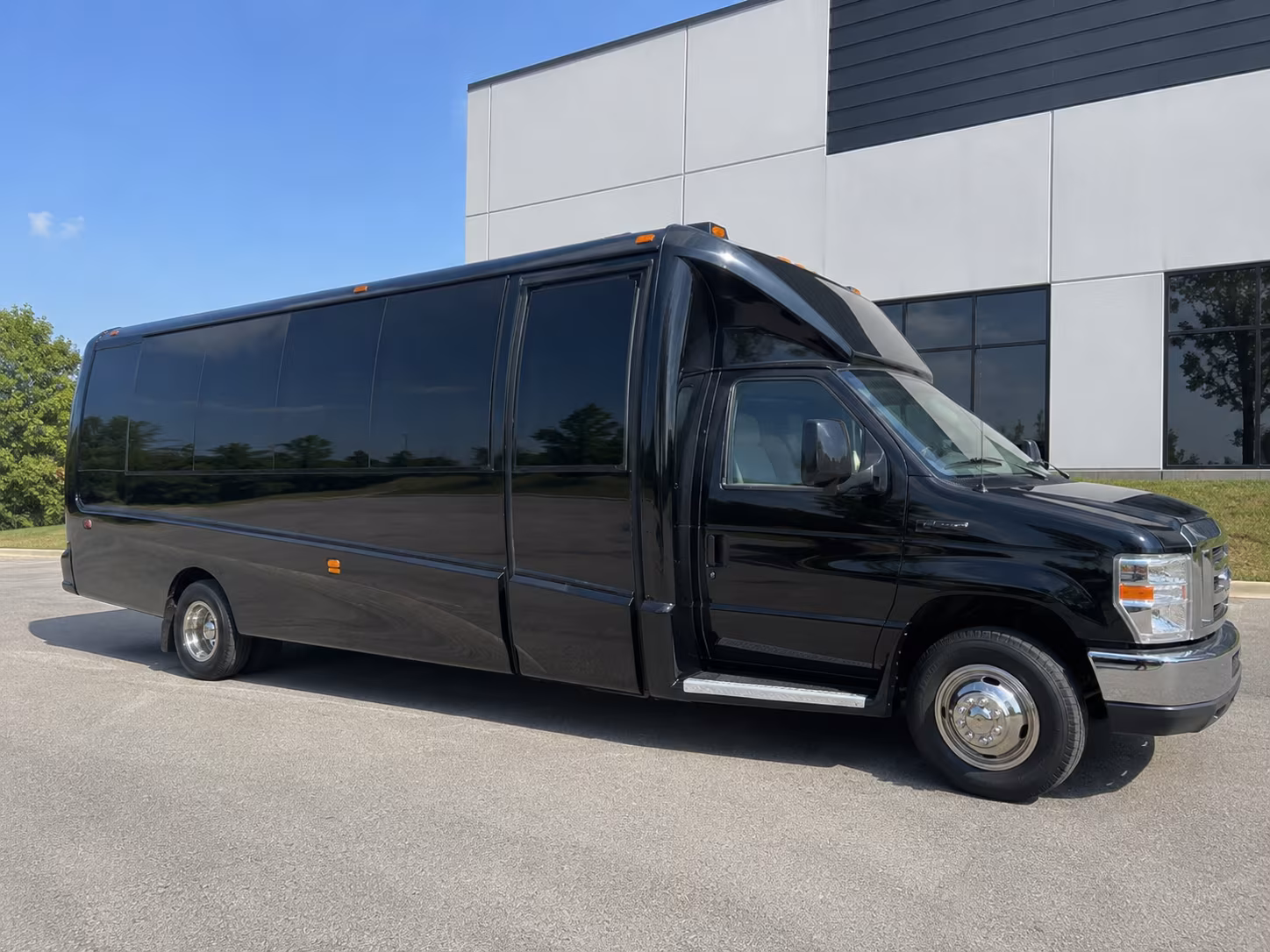 party buses to mariners and sounders games at t mobile park